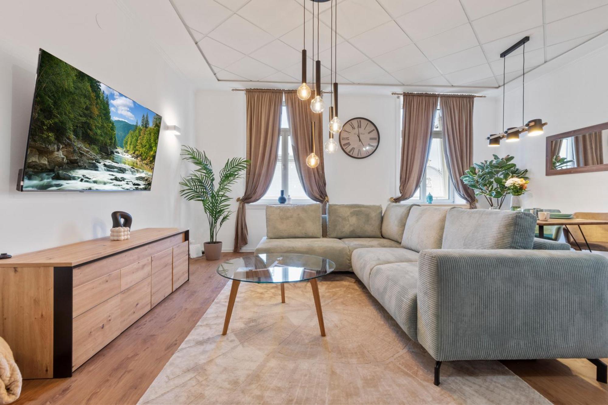 Ferienwohnung Luxe Living At Old Town Center Pressburg Exterior foto